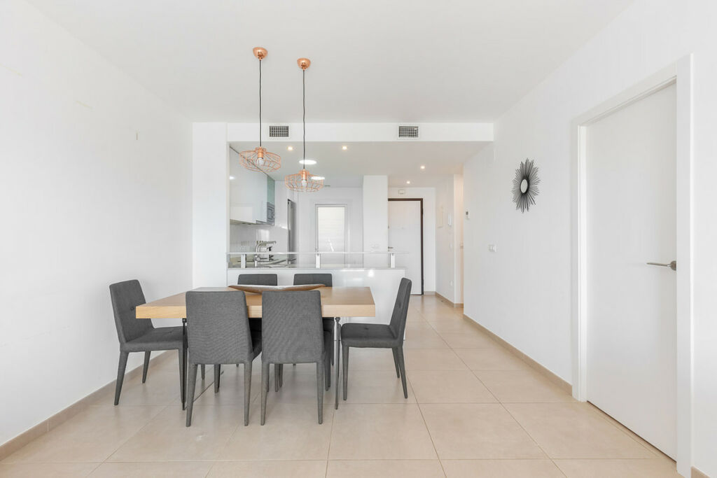 Middle Floor Apartment Villamartin Alicante - image 10