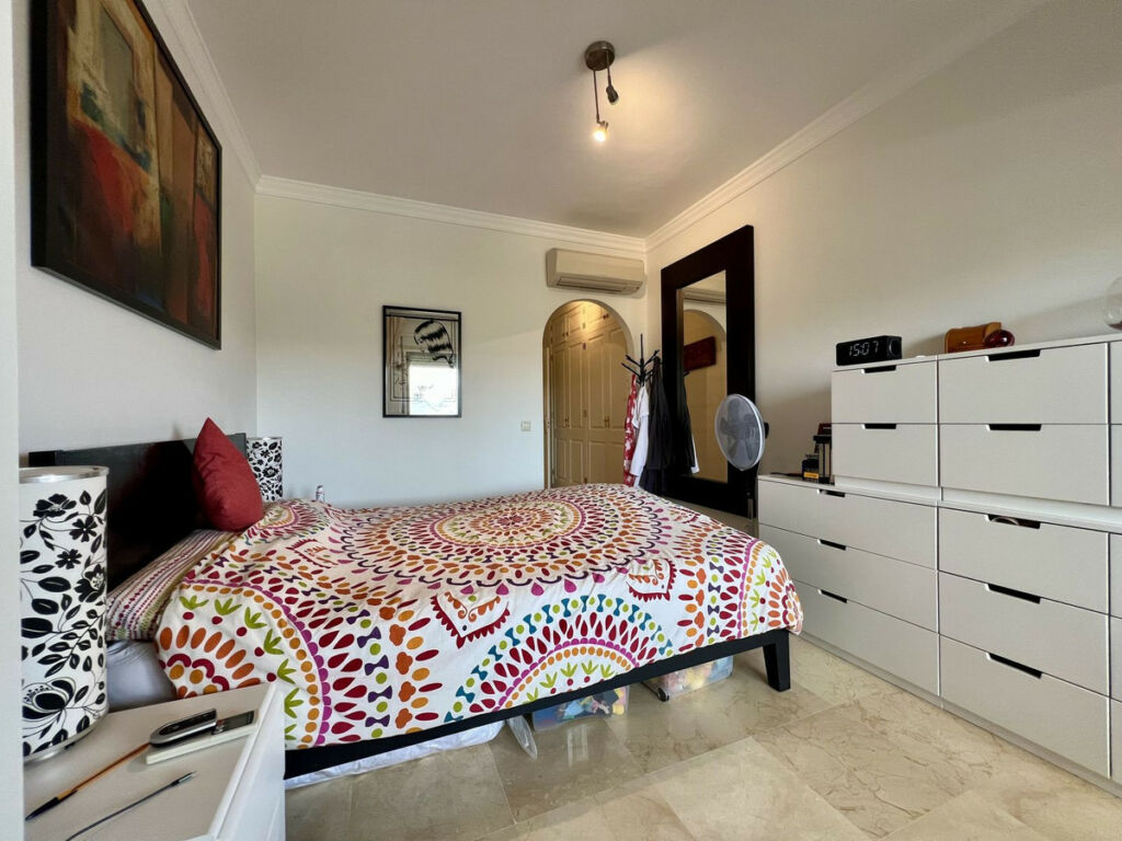 Middle Floor Apartment La Cala Hills Málaga - image 10