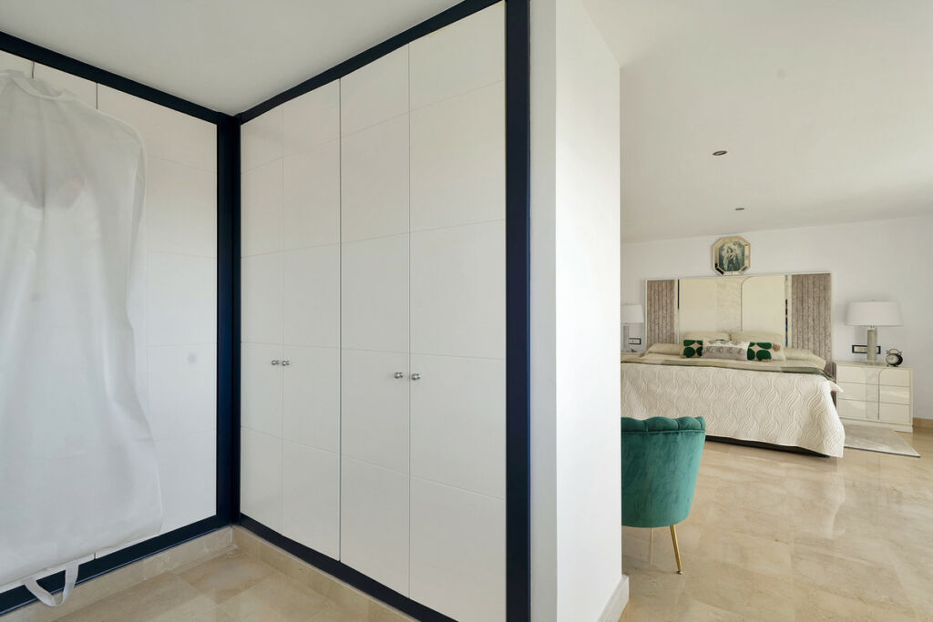 Penthouse Benalmadena Málaga - image 8