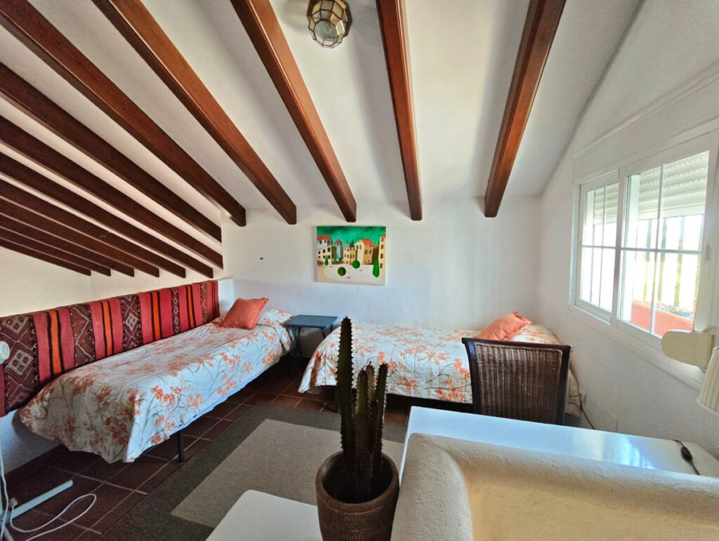 Detached Villa Estepona Málaga - image 10