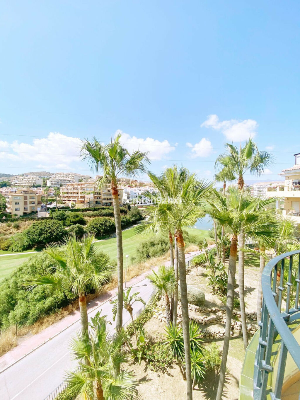 Middle Floor Apartment Miraflores Málaga - image 10