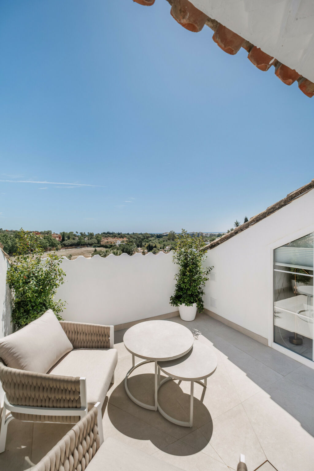 Penthouse Duplex Nueva Andalucía Málaga - image 10