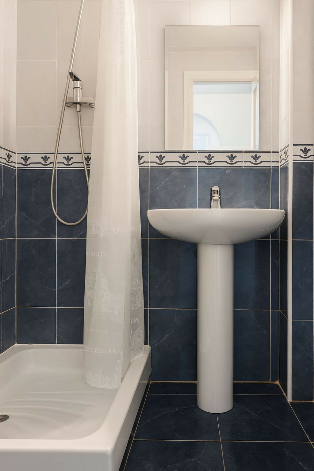 Middle Floor Apartment Riviera del Sol Málaga - image 10