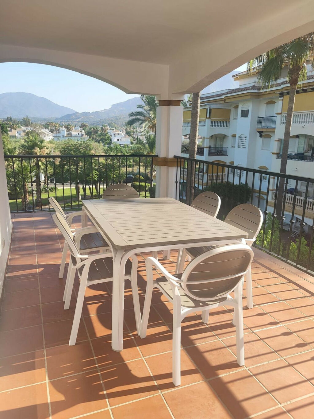 Middle Floor Apartment Marbella Málaga - image 10