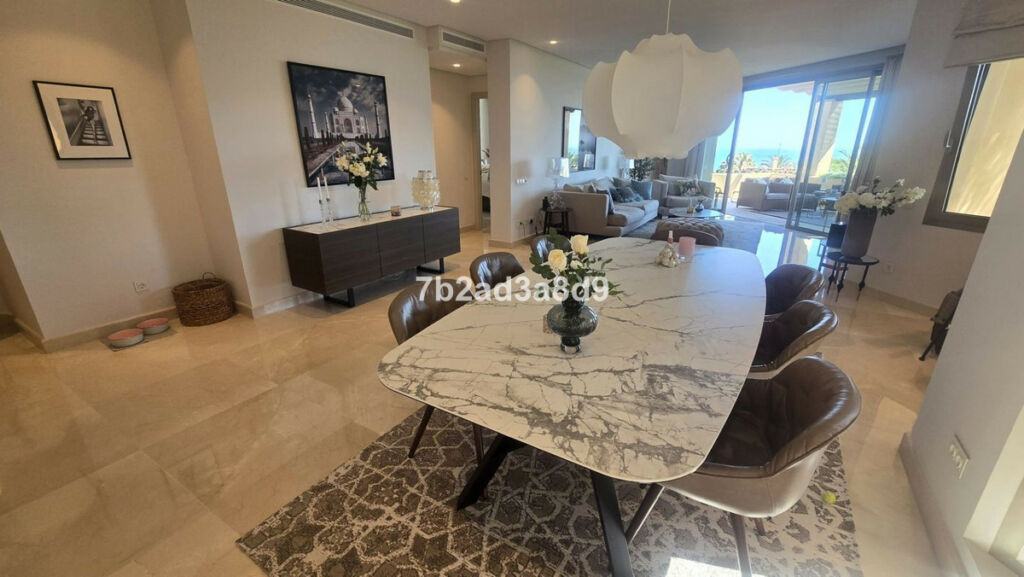 Penthouse The Golden Mile Málaga - image 10