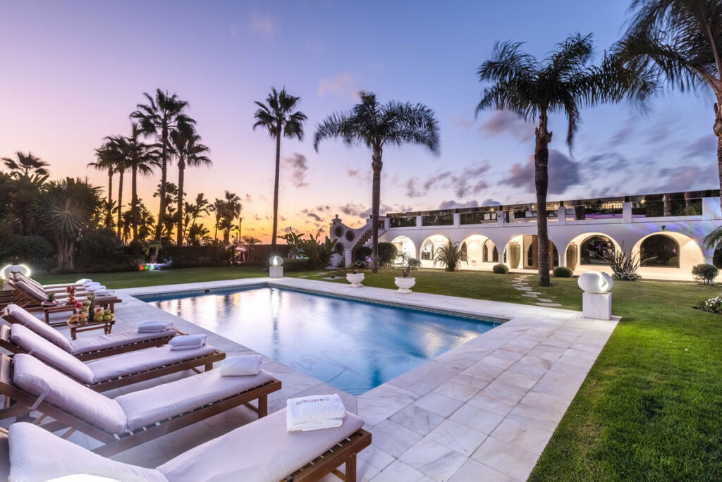 Detached Villa Puerto Banús Málaga - image 10