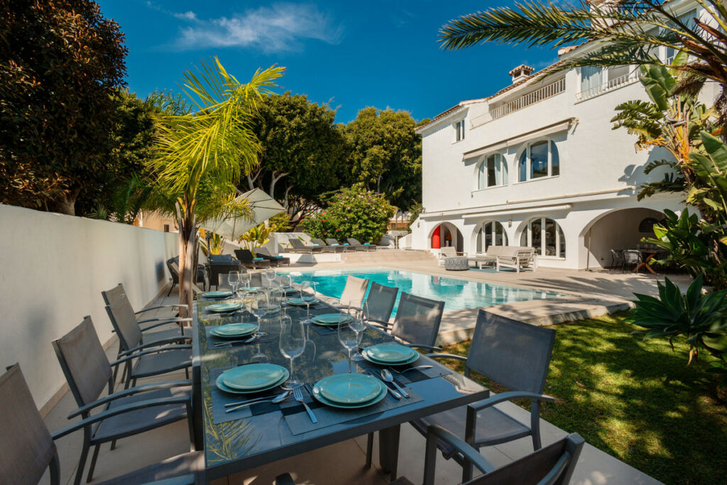 Detached Villa Costabella Málaga - image 10