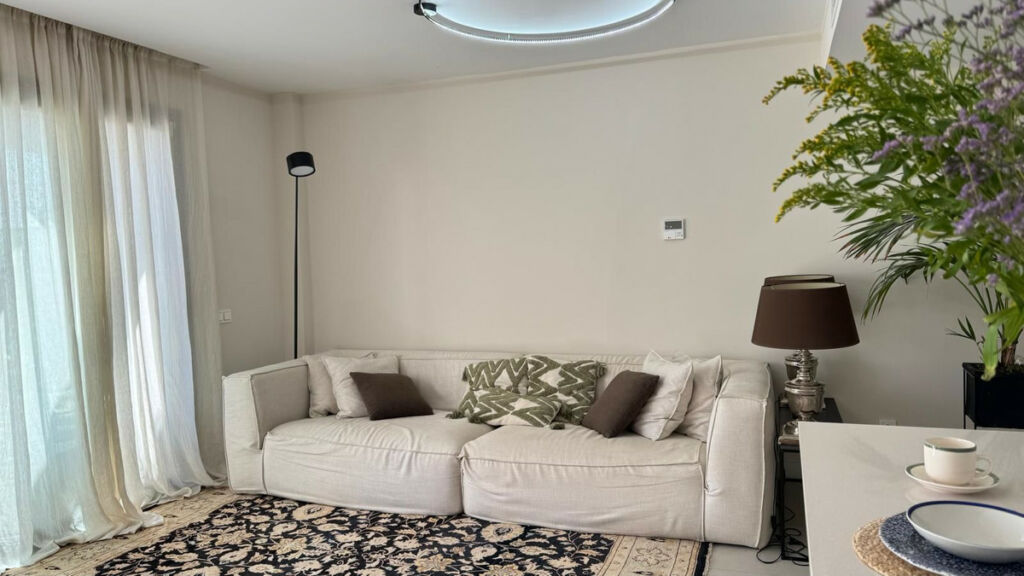 Middle Floor Apartment Estepona Málaga - image 10