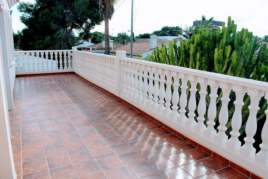 Detached Villa Cabo Roig Alicante - image 10