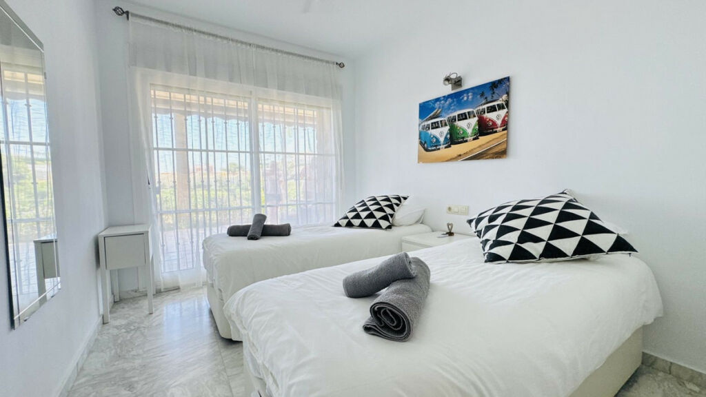 Ground Floor Apartment Miraflores Málaga - image 10
