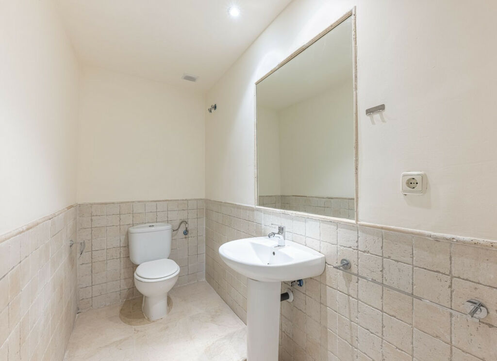 Townhouse Nueva Andalucía Málaga - image 10