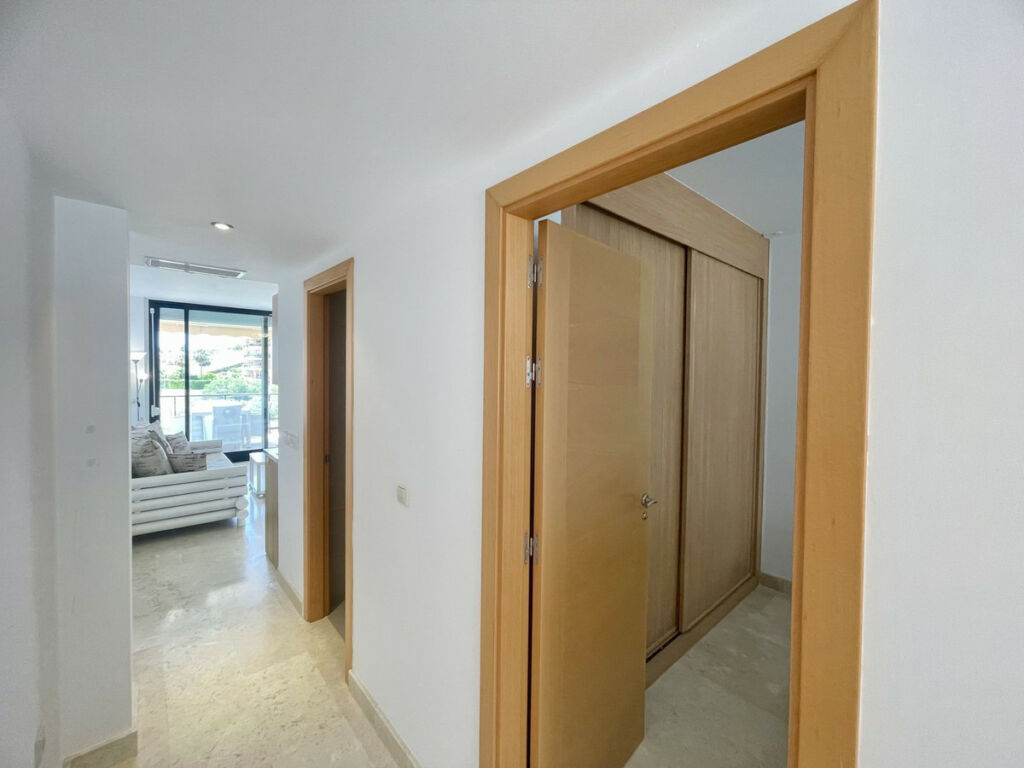 Middle Floor Apartment Riviera del Sol Málaga - image 10
