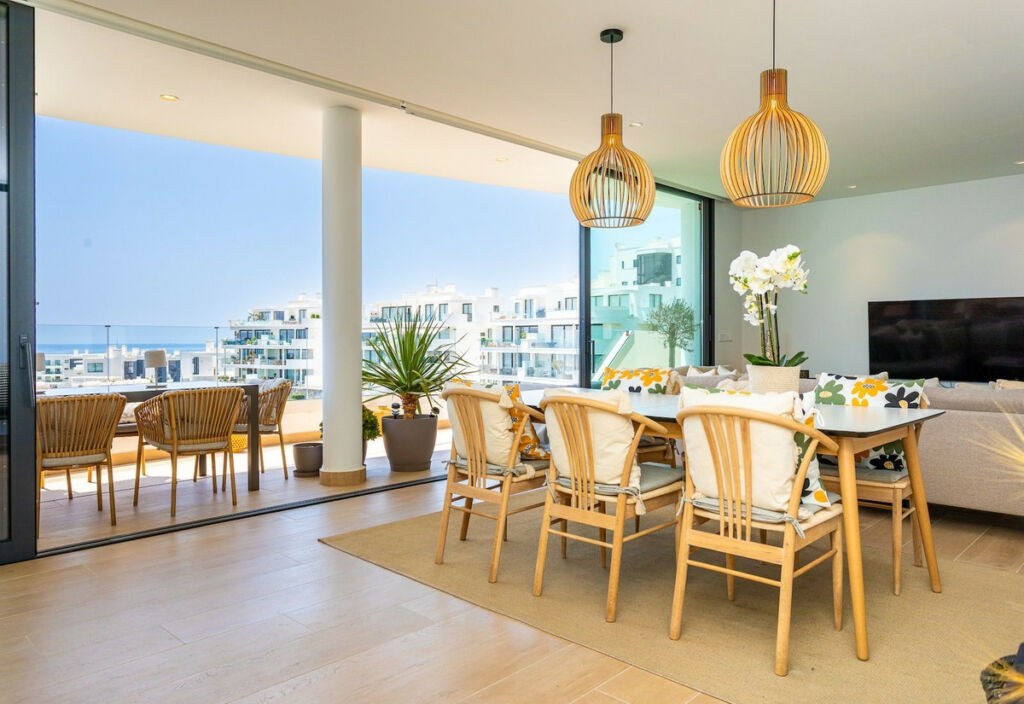 Middle Floor Apartment Fuengirola Málaga - image 11
