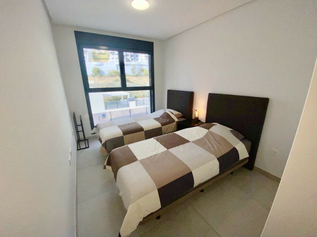 Middle Floor Apartment Benahavís Málaga - image 10