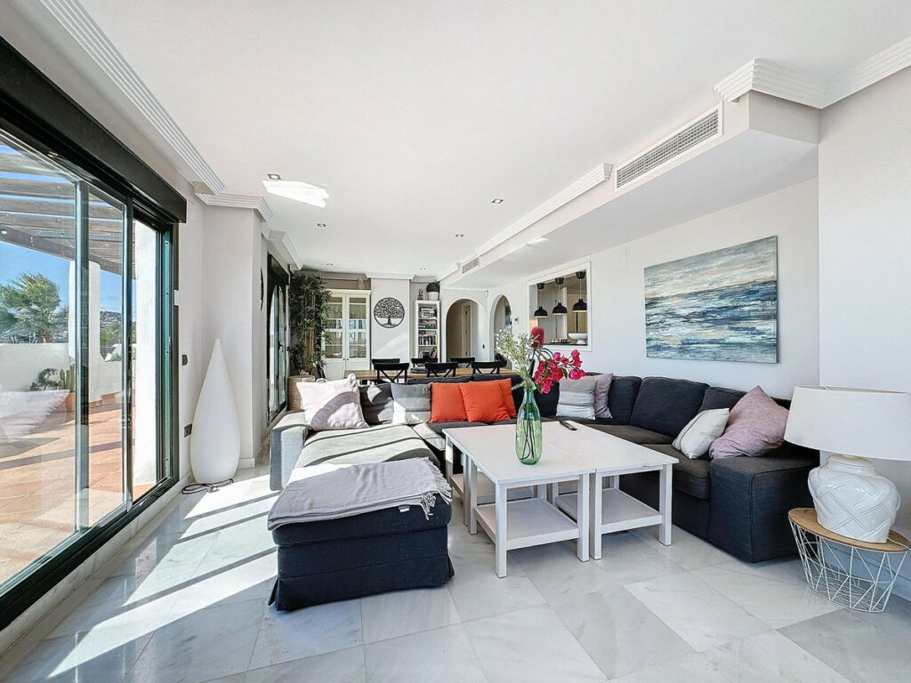 Penthouse Casares Málaga - image 11
