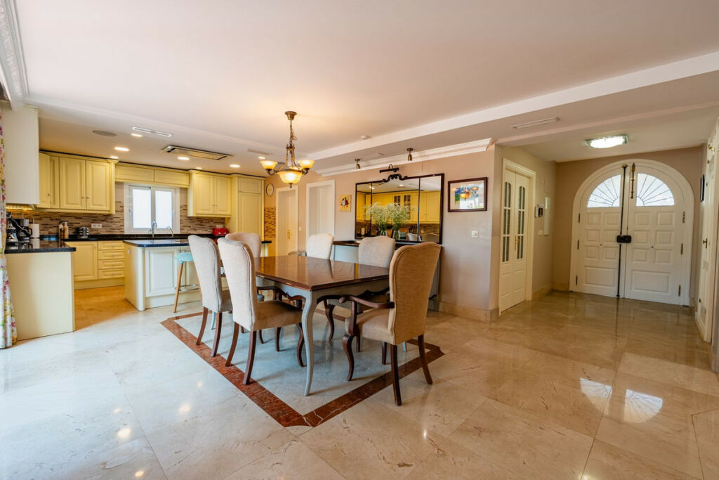 Detached Villa Mijas Málaga - image 10