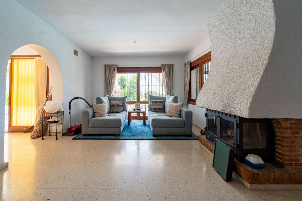Detached Villa Torremuelle Málaga - image 10