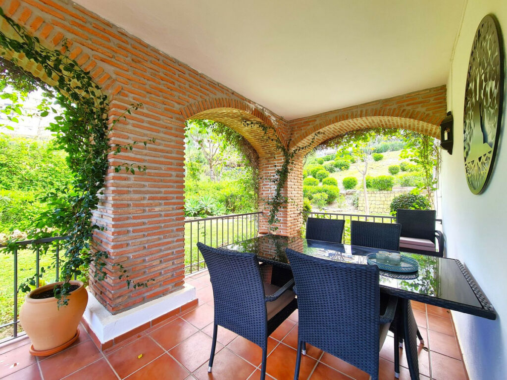Ground Floor Apartment Benahavís Málaga - image 10