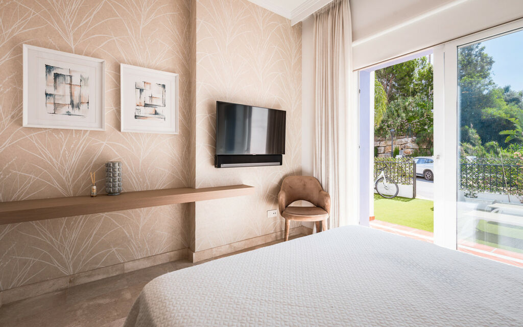 Ground Floor Apartment Benahavís Málaga - image 10