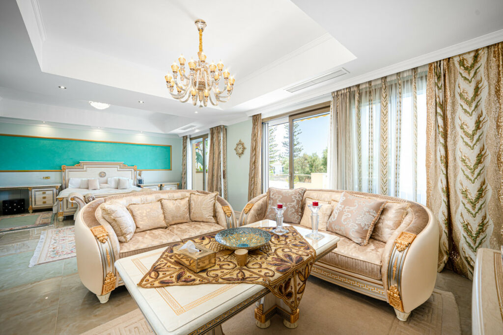 Detached Villa Marbella Málaga - image 10