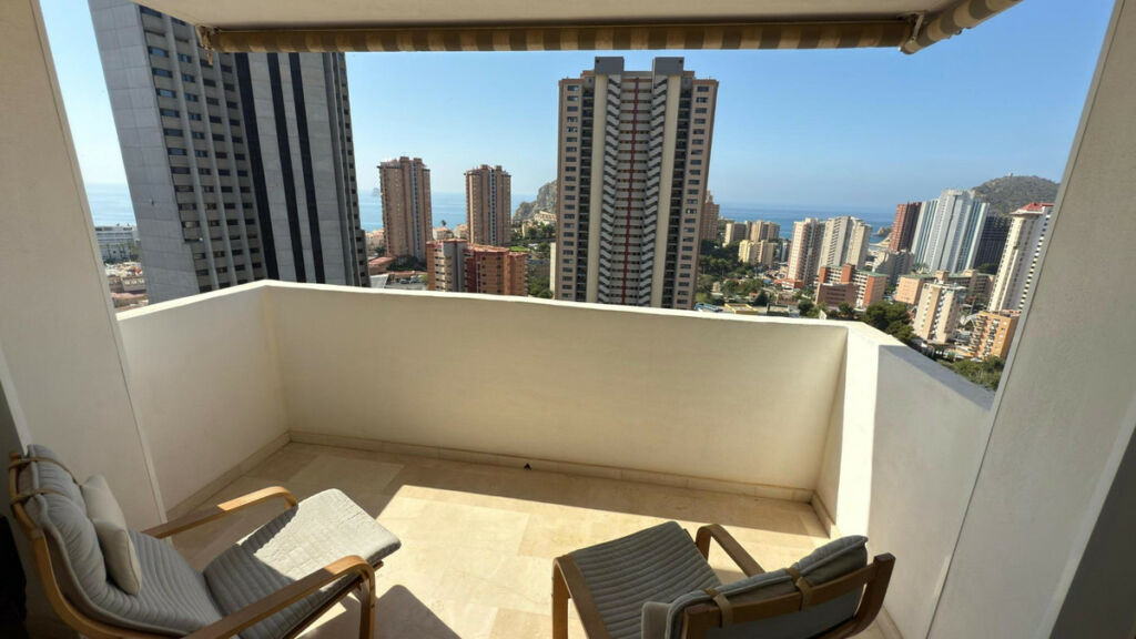 Middle Floor Apartment Benidorm Alicante - image 10