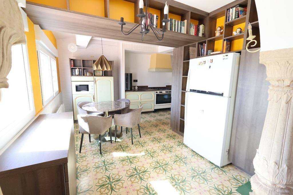 Detached Villa Villamartin Alicante - image 10