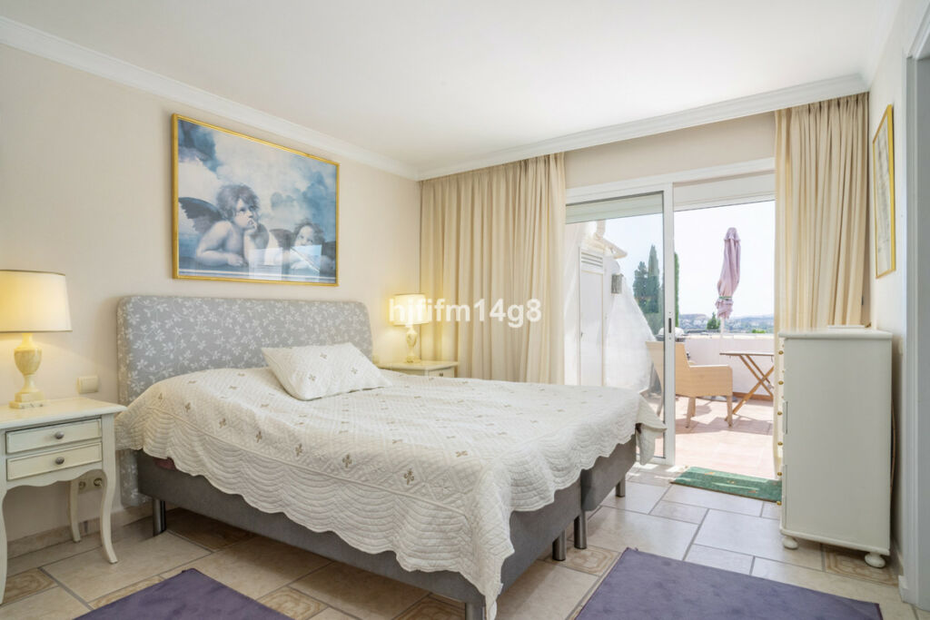 Townhouse Nueva Andalucía Málaga - image 10
