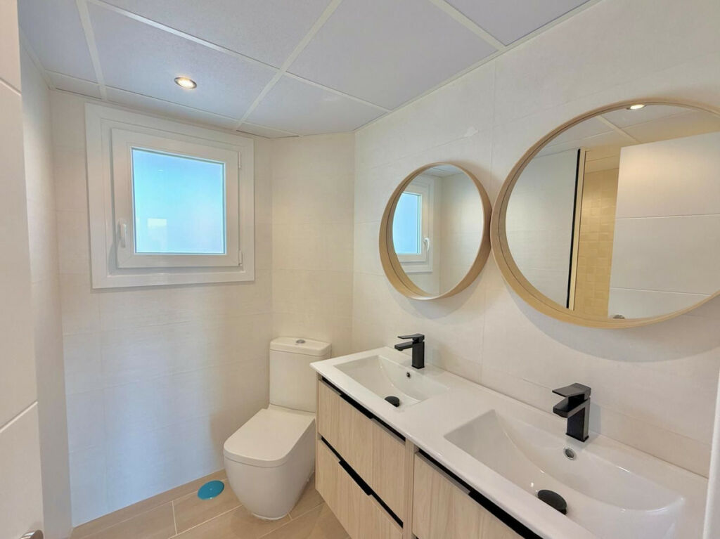 Penthouse Fuengirola Málaga - image 10