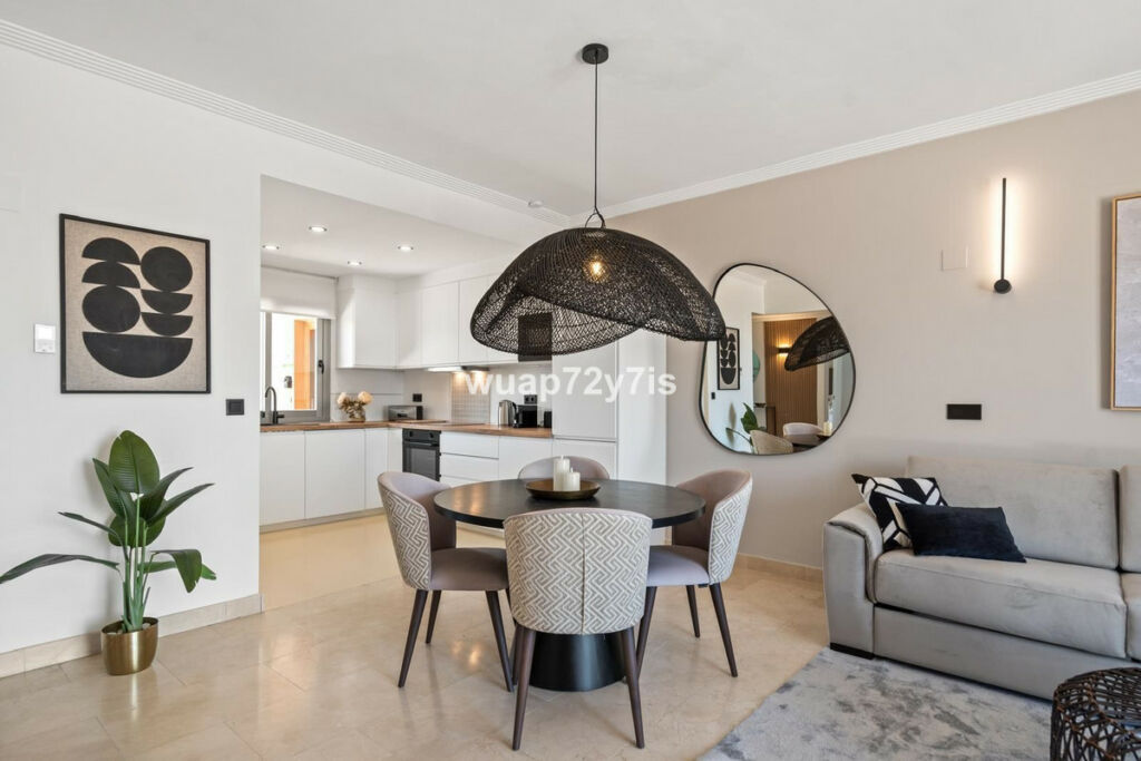 Penthouse Selwo Málaga - image 10