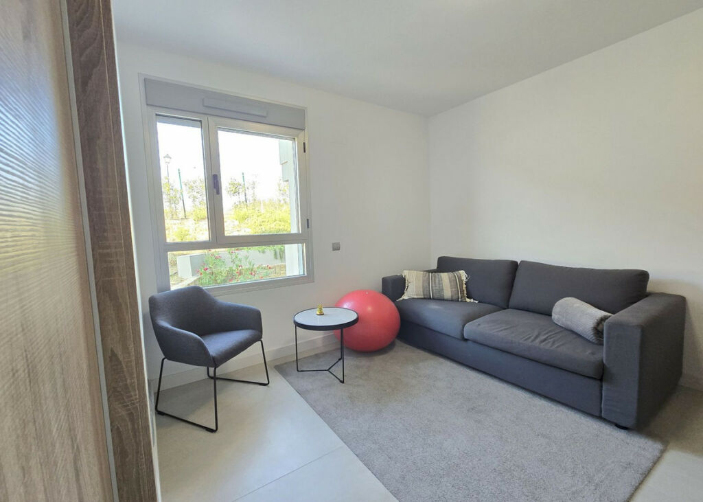 Middle Floor Apartment La Cala Golf Málaga - image 10