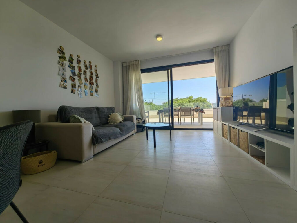 Middle Floor Apartment Estepona Málaga - image 10