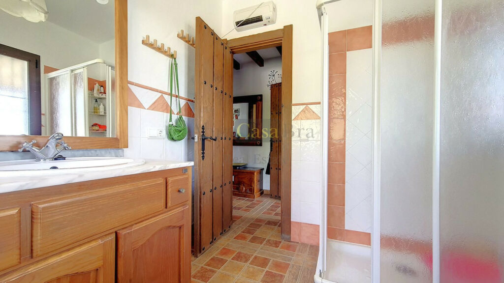 Detached Villa Canillas de Albaida Málaga - image 10