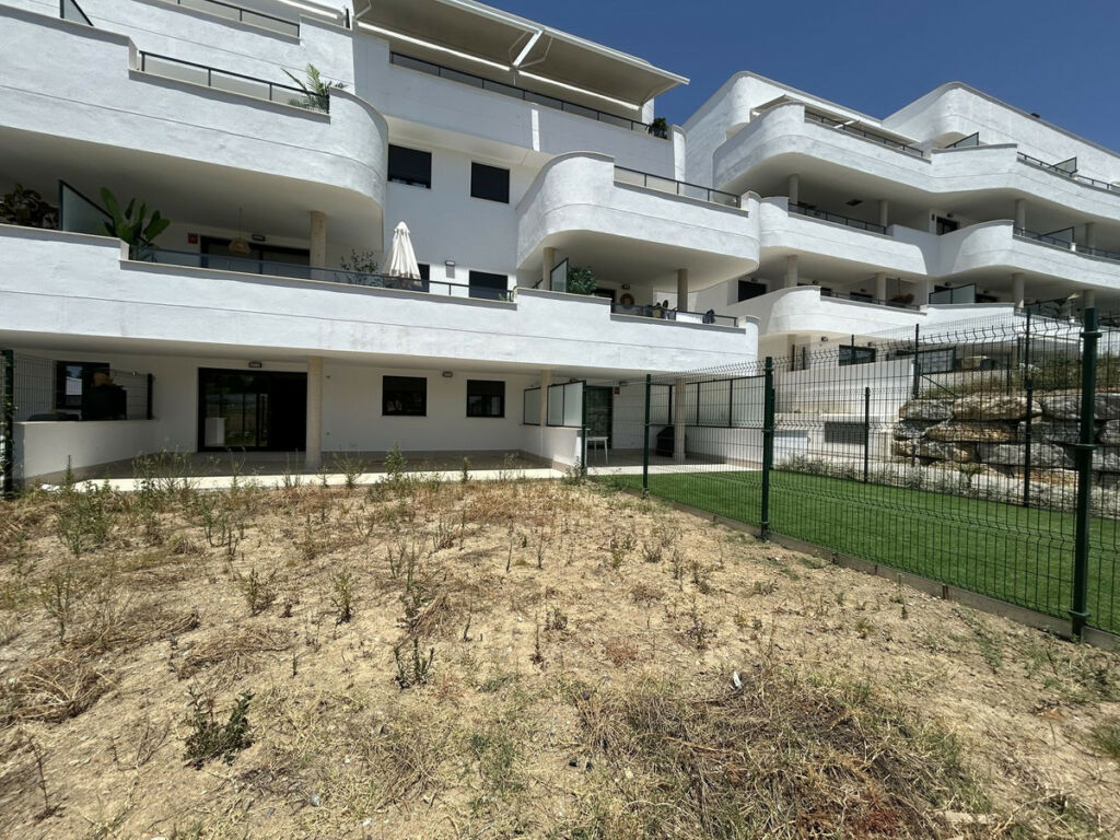 Ground Floor Apartment New Golden Mile Málaga - image 15