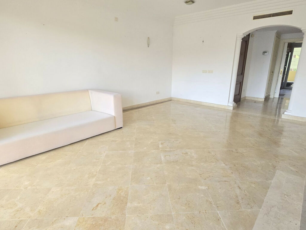 Middle Floor Apartment Casares Málaga - image 10