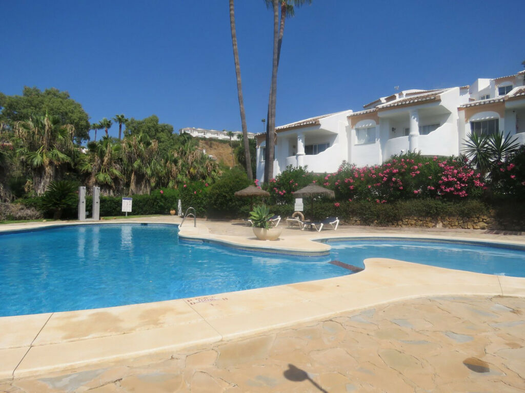 Ground Floor Apartment Calahonda Málaga - image 10