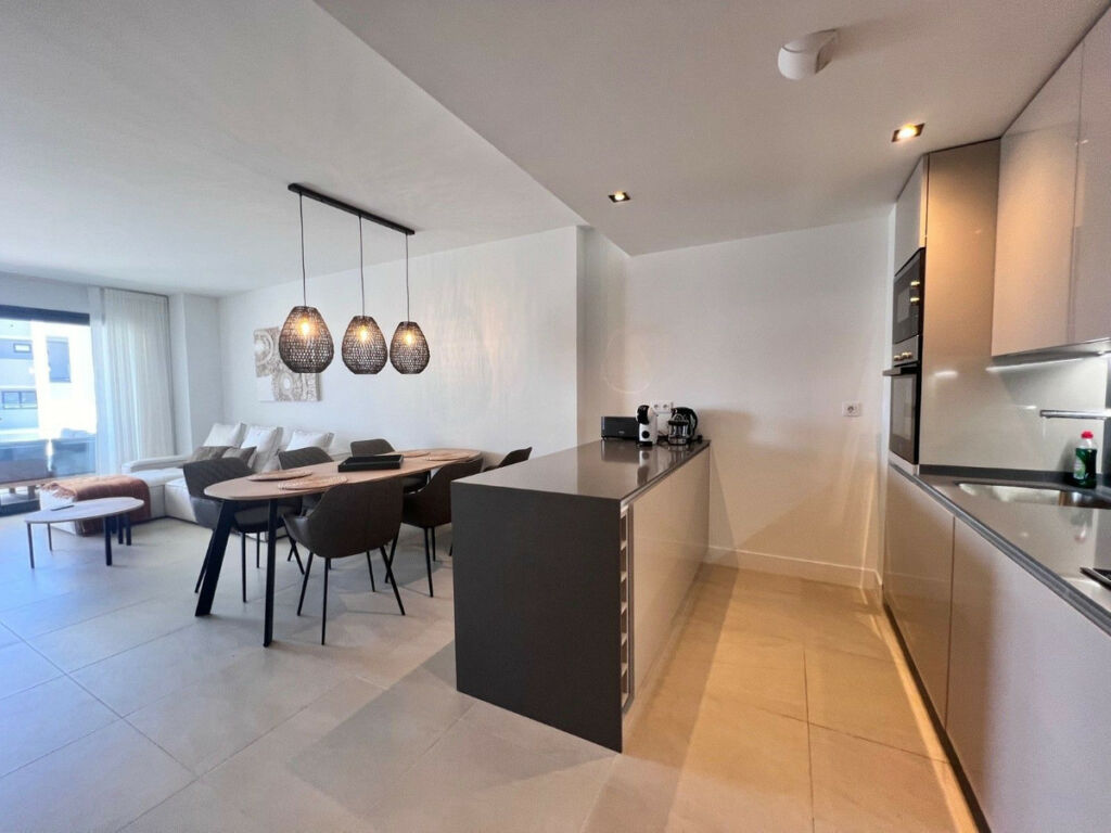 Middle Floor Apartment Manilva Málaga - image 10