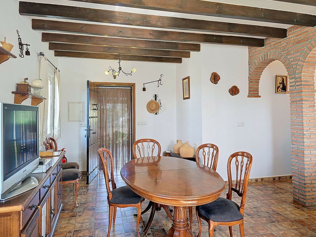 Detached Villa Cómpeta Málaga - image 10