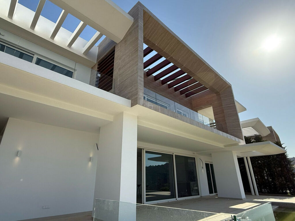 Detached Villa Marbella Málaga - image 10