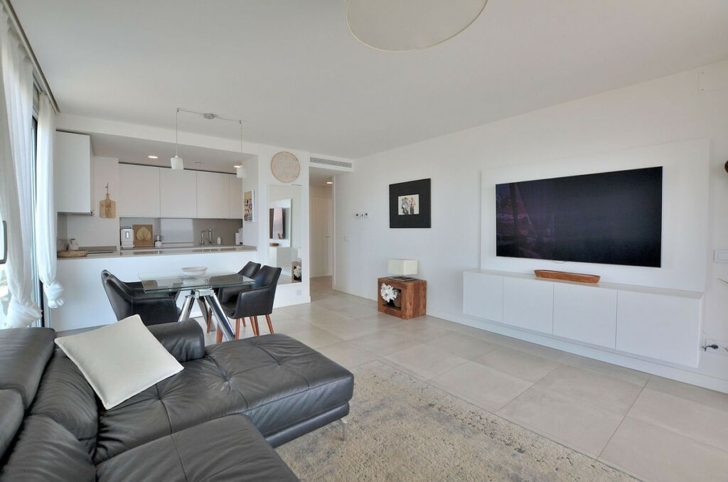 Middle Floor Apartment Fuengirola Málaga - image 10