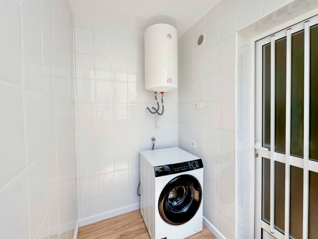 Middle Floor Apartment Los Altos Alicante - image 10
