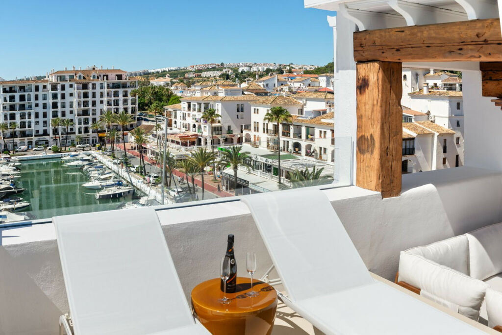 Penthouse Duplex La Duquesa Málaga - image 40