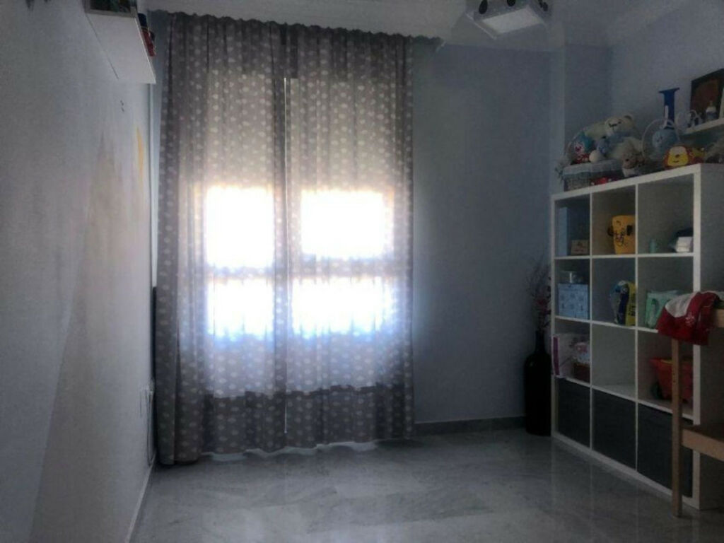 Middle Floor Apartment Nueva Andalucía Málaga - image 11