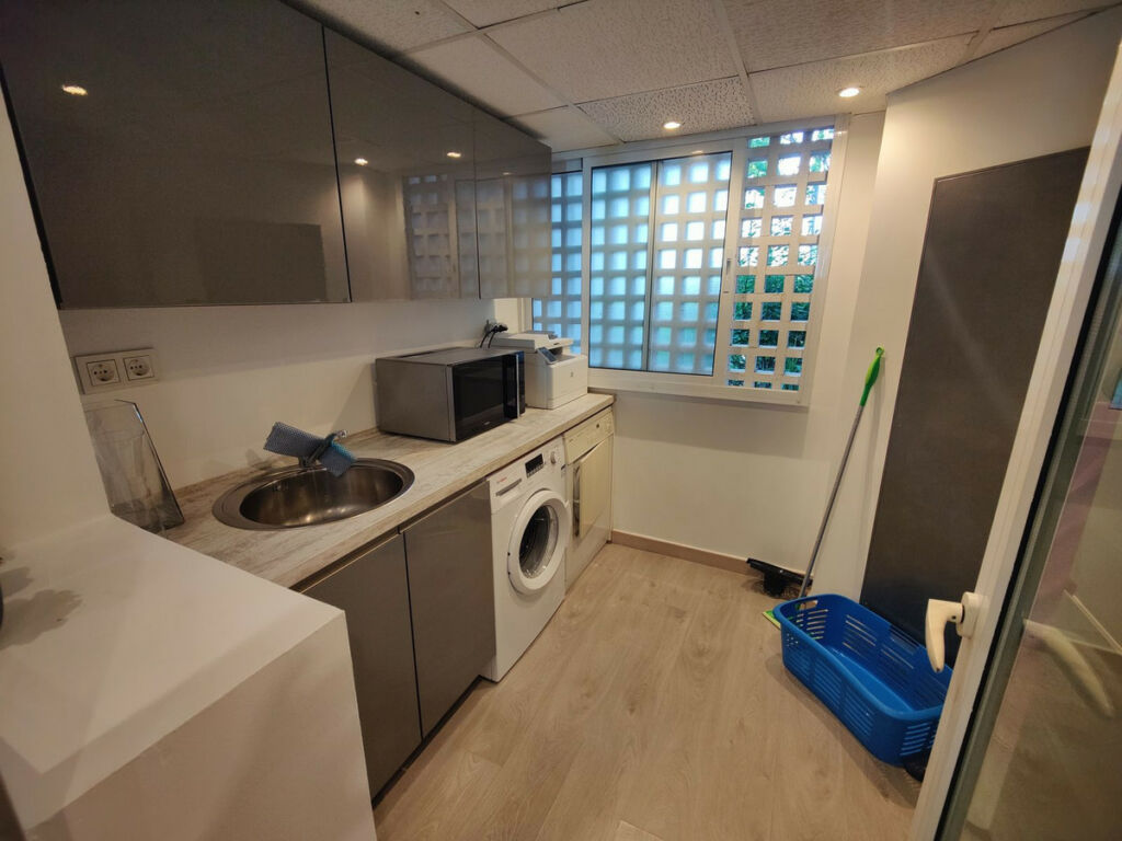 Ground Floor Apartment Puerto Banús Málaga - image 11