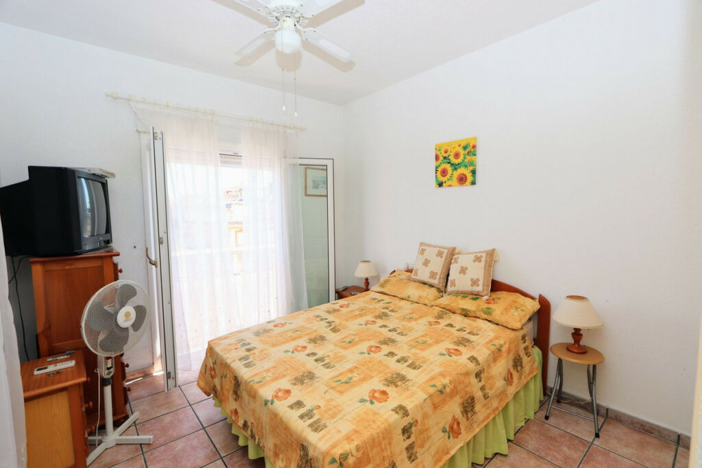 Detached Villa Playa Flamenca Alicante - image 11