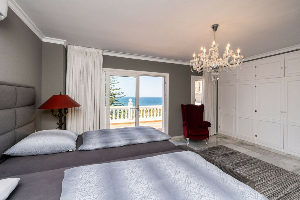 Detached Villa Mijas Costa Málaga - image 11