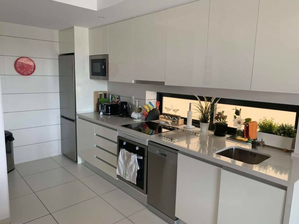 Middle Floor Apartment Villamartin Alicante - image 10