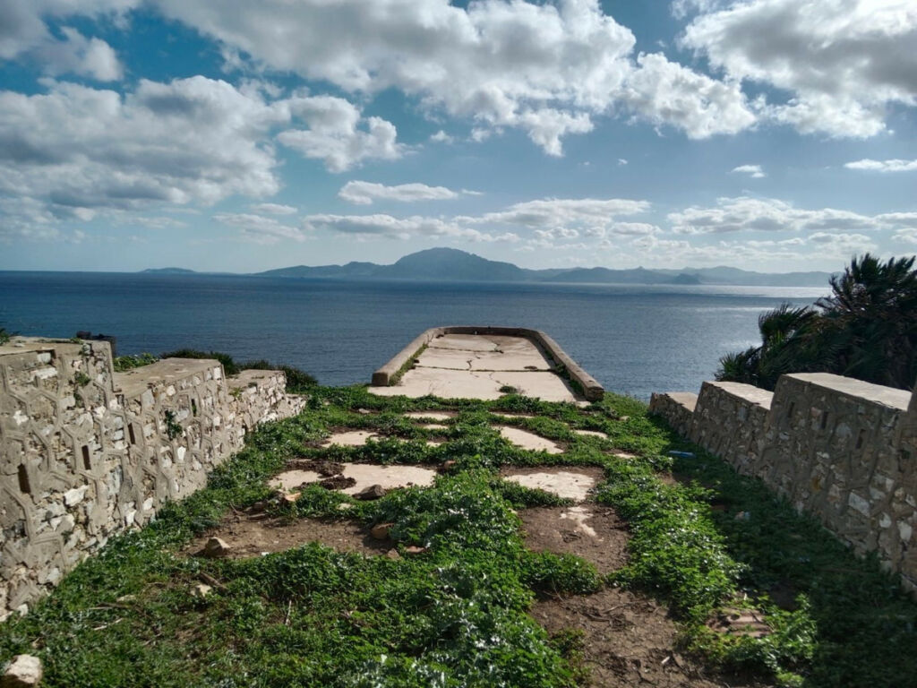 Land with Ruin Tarifa Cádiz - image 11