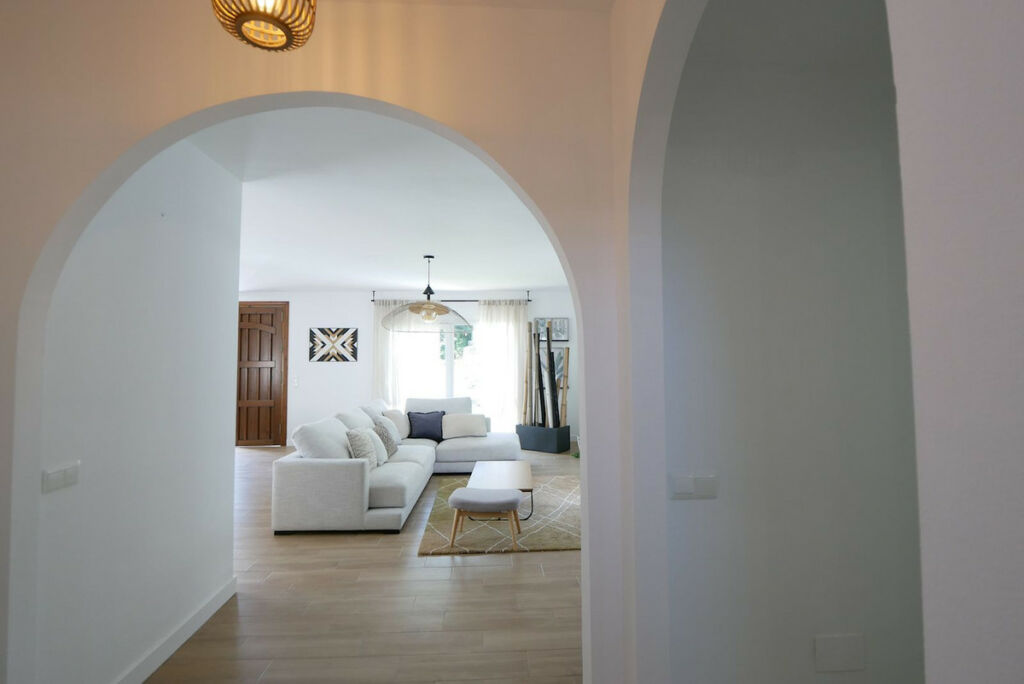 Detached Villa Cabopino Málaga - image 17