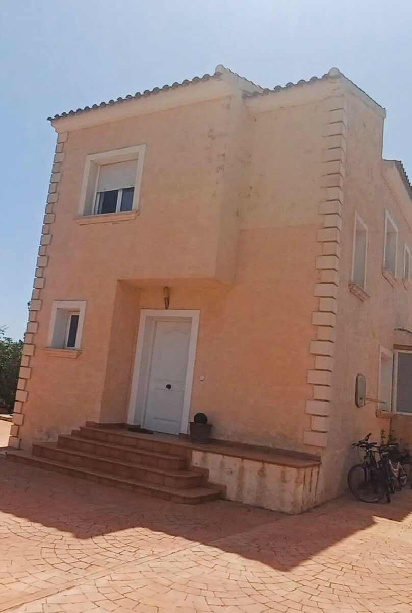 Detached Villa La Nucia Alicante - image 11