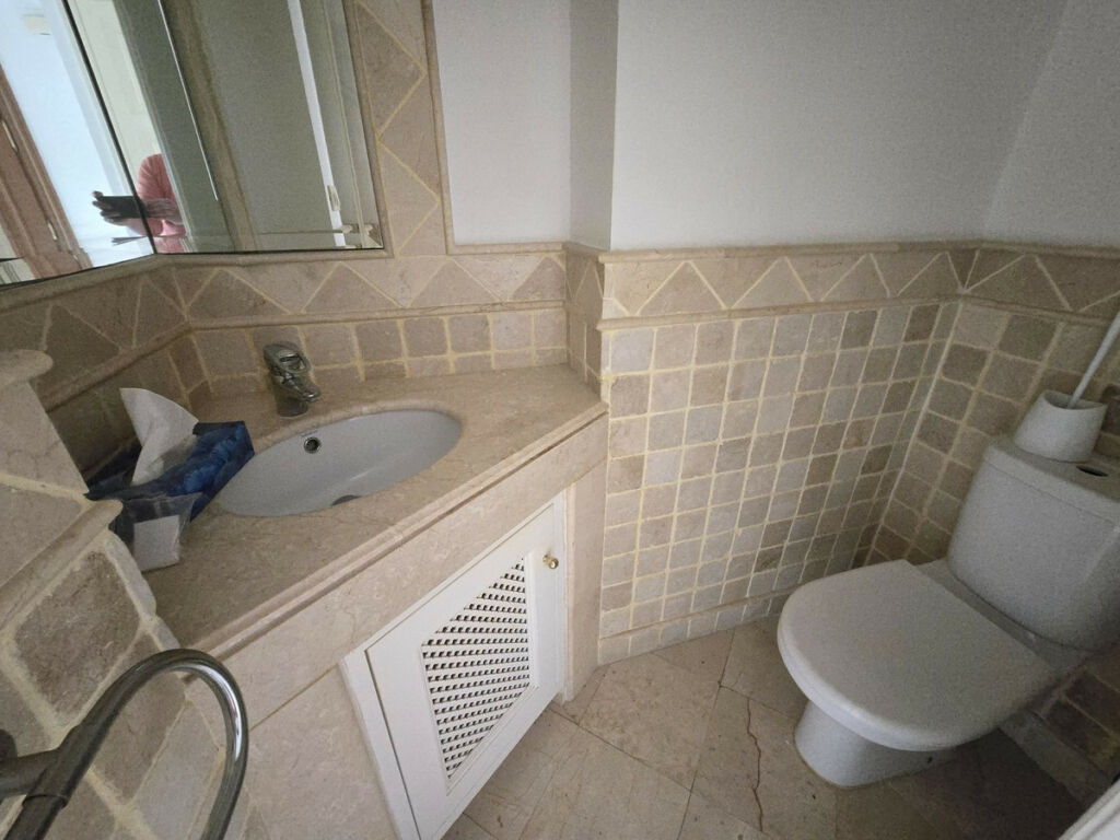 Middle Floor Apartment Casares Málaga - image 11
